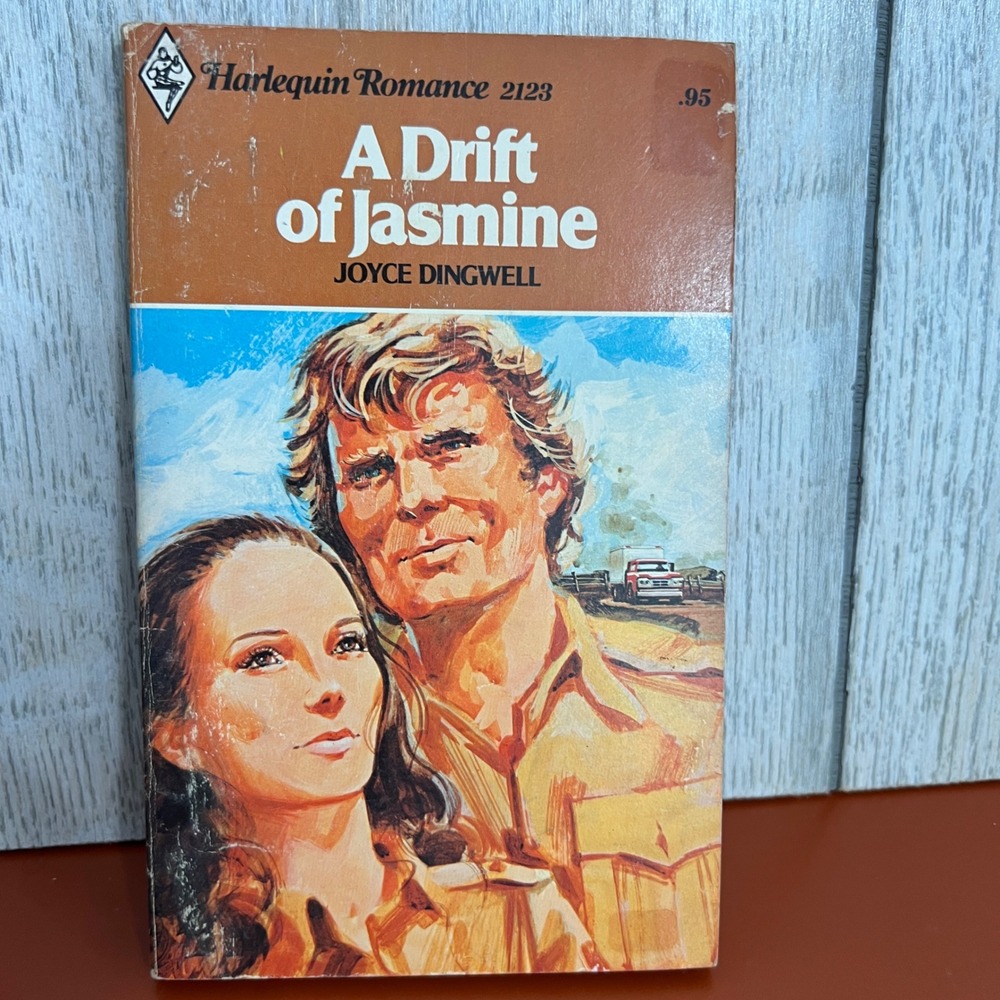 A Drift of Jasmine Joyce Dingwell Harlequin Romance 2123 Vintage Paperback 1977‎